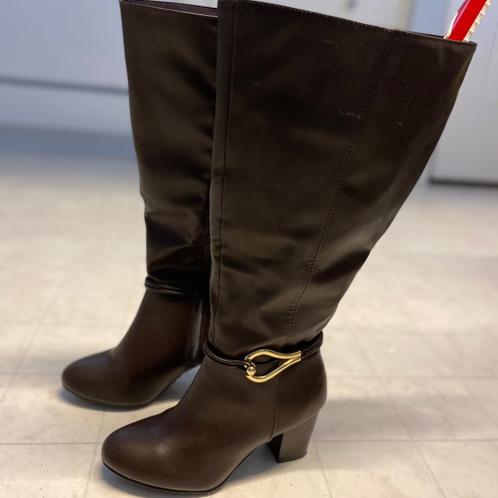 Dexflex Comfort Brown Heeled Boots